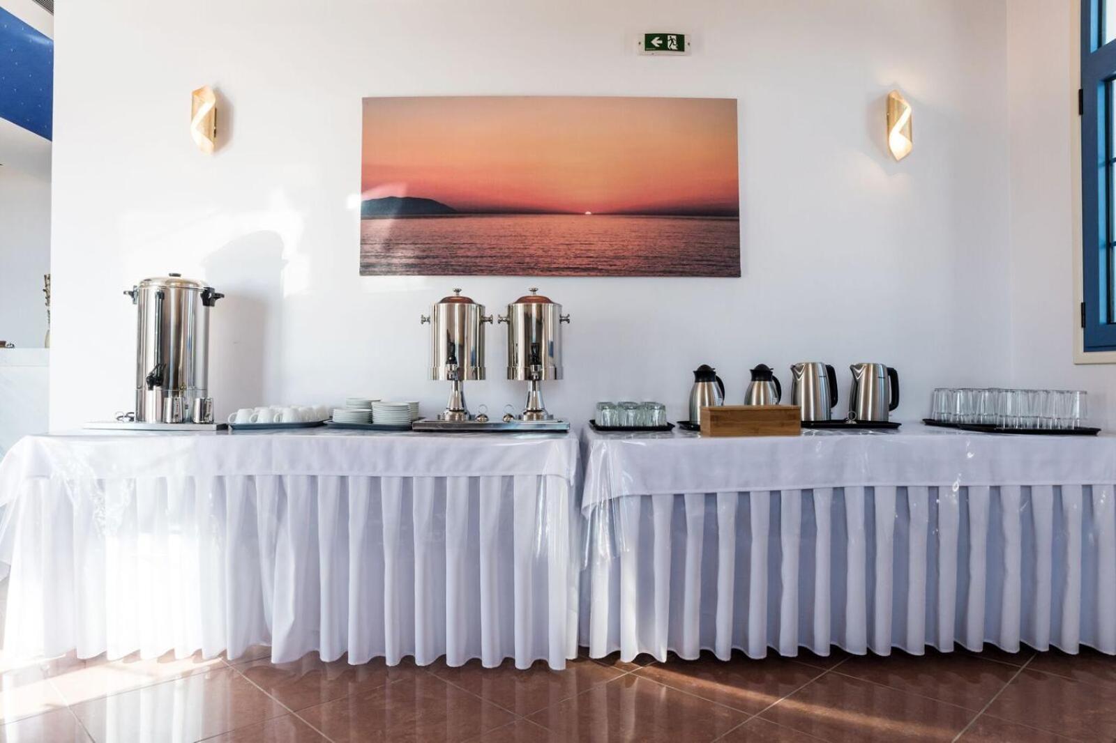 Anesis Hotel Agia Pelagia  エクステリア 写真