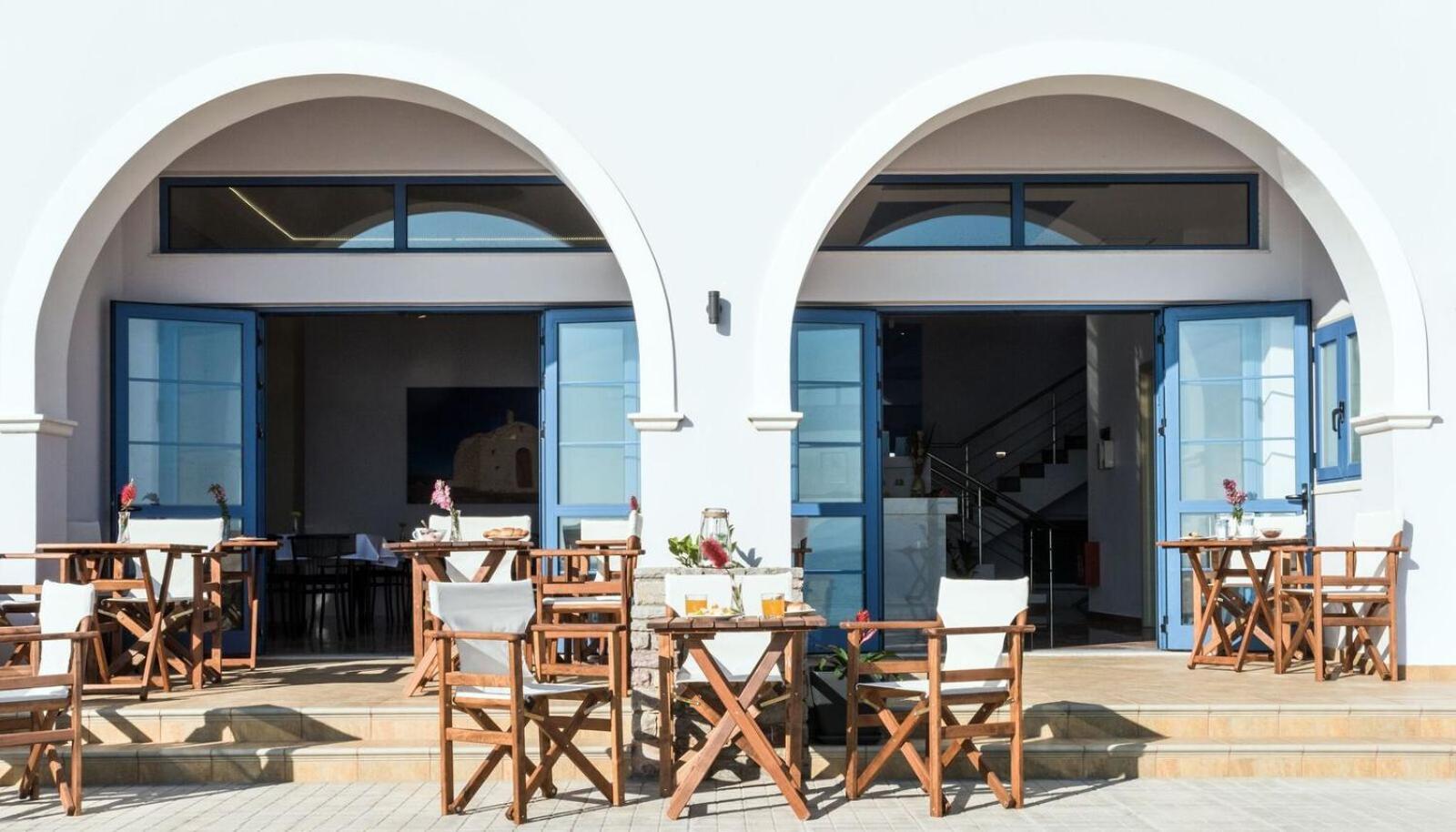Anesis Hotel Agia Pelagia  エクステリア 写真