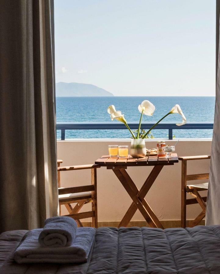 Anesis Hotel Agia Pelagia  エクステリア 写真