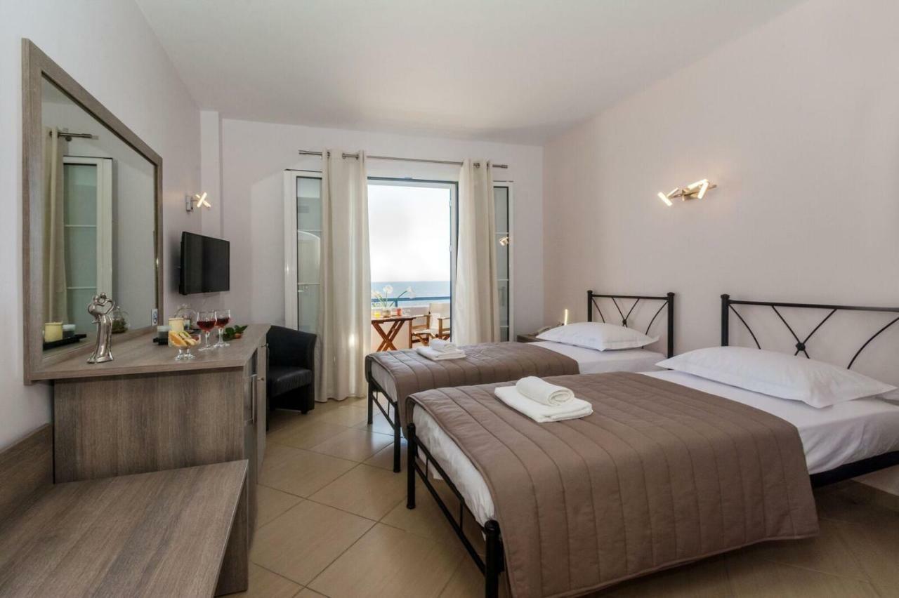 Anesis Hotel Agia Pelagia  エクステリア 写真
